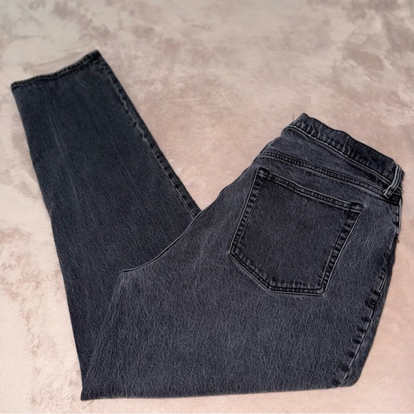 Abercrombie & Fitch Denim - Abercrombie & fitch the 90,s straight ultra high rise Jean size 34/L32